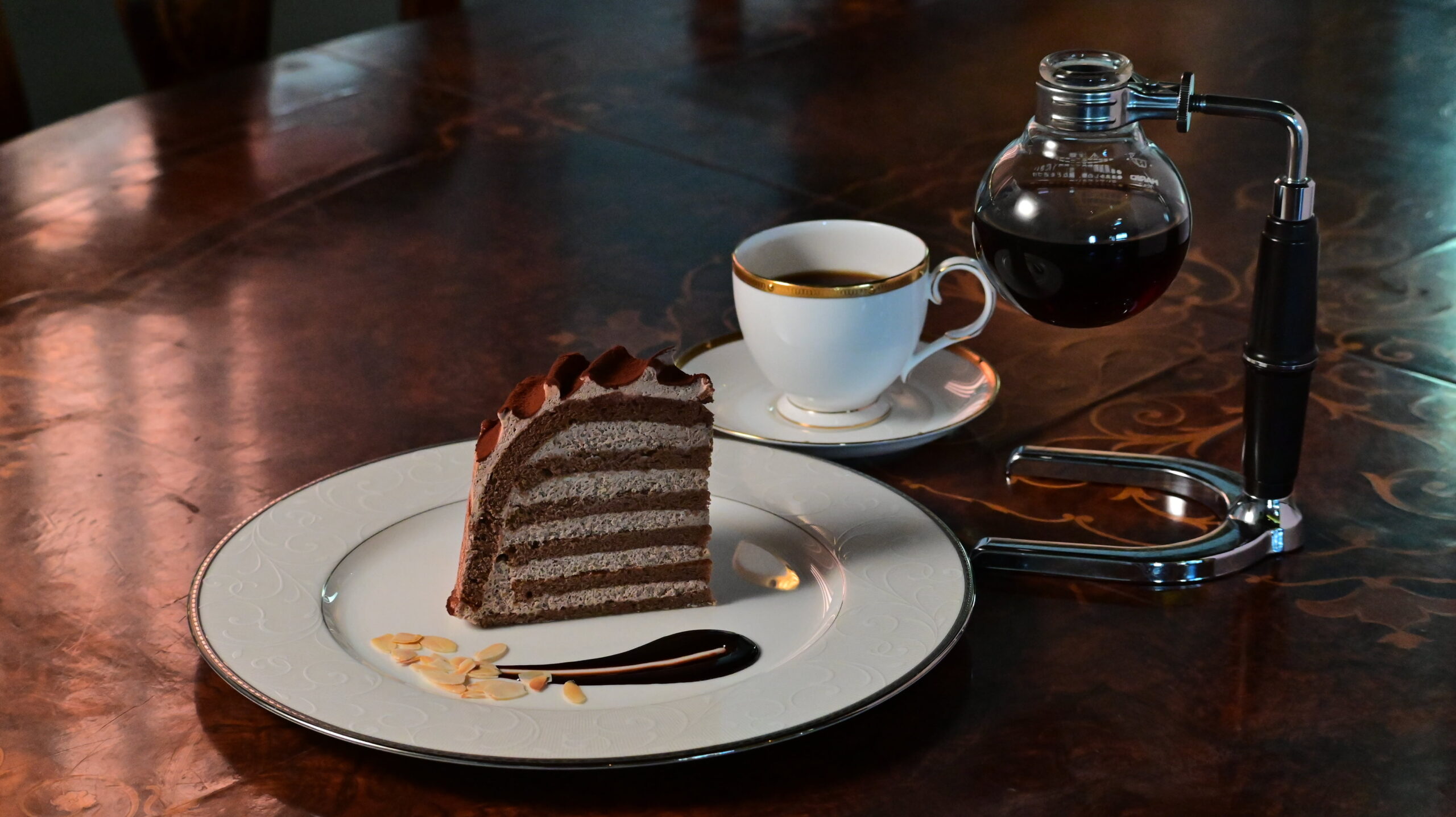 冬季限定】濃厚チョコ尽くしのズコットケーキセットを2月1日より提供